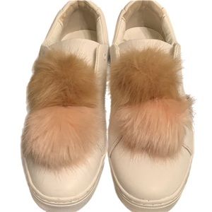 🔥Sam Edelman ‘Leya pompom’ sneaker. Super cute!🔥